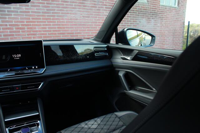 Volkswagen TIGUAN 2.0 TDI R-line | Trekhaak | 360 | Black style |