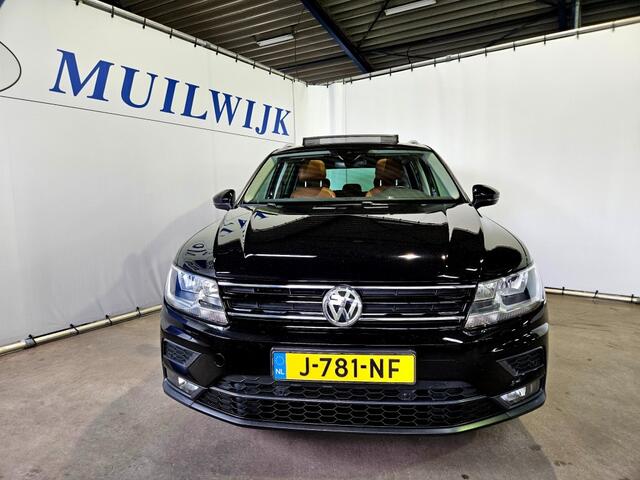 Volkswagen TIGUAN 1.5 TSI Comfortline Business / Panoramadak / Leder / NL Auto