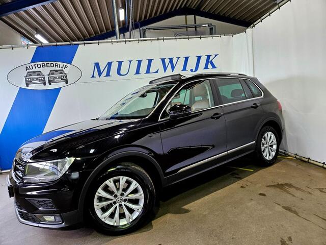 Volkswagen TIGUAN 1.5 TSI Comfortline Business / Panoramadak / Leder / NL Auto