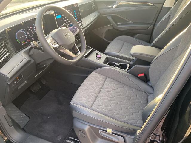 Volkswagen TIGUAN 1.5 eHybrid Life Edition | Trekhaak | 18 inch | A.cam |