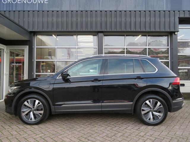 Volkswagen TIGUAN 1.4 TSI 245pk eHybrid Elegance / Trekhaak / IQ Light / Stoel + stuurverw. / Camera / BOVAG garantie