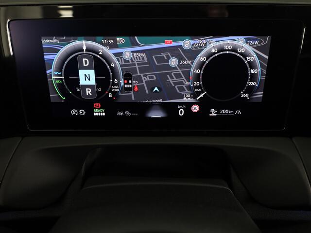 Volkswagen TIGUAN 1.5 eHybrid R-Line Edition 204PK | Panoramadak | Black Style pakket | 20 Inch | Stoelverwarming | Navigatie