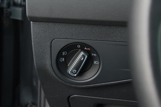 Volkswagen TIGUAN 1.5 TSI ACT Highline Business R | Pano | Trekhaak | Automaat |