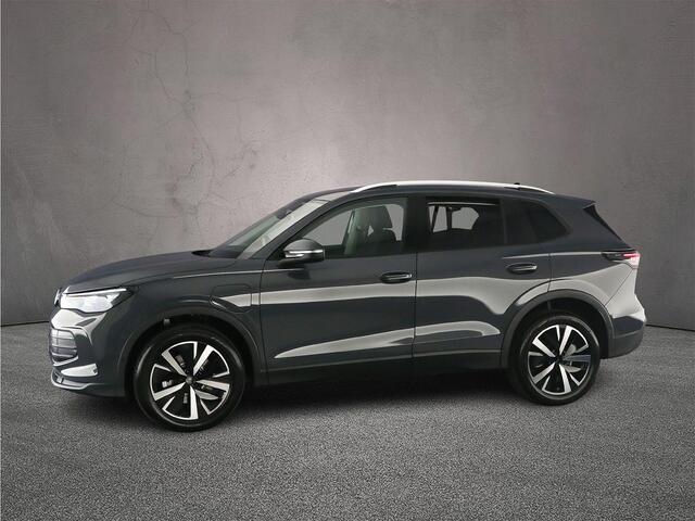 Volkswagen TIGUAN Life Edition 1.5 TSI eHybrid 204pk DSG Automaat Trekhaak, LED matrix koplampen, Navigatie, 360 camera, Achteruitrijcamera, Adaptive cruise control