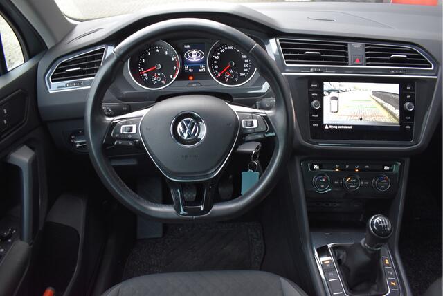 Volkswagen TIGUAN 1.5 TSI Comfortline Adaptive cruise, Trekhaak, Camera, Carplay, PDC, DAB