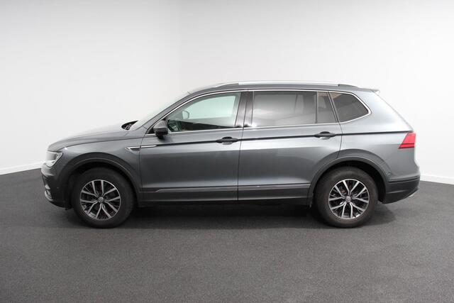 Volkswagen TIGUAN Allspace 1.5 TSI DSG Comfortline 7p. | Climate Control | Camera | Parkeer sensoren | Trekhaak | Electrisch bedienbare achterklep | Stoelverwarming