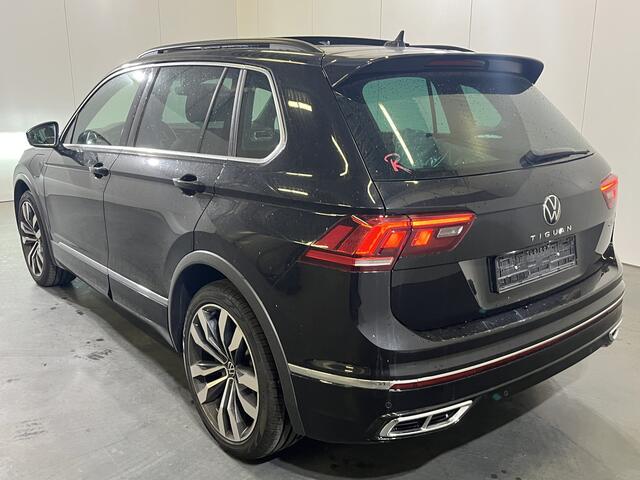 Volkswagen TIGUAN 1.4 TSI eHybrid R-Line / AUTOMAAT/ 2X R-LINE/ PANO/ CAMERA/ PARK. SENSOREN/ IQ. LIGHT/ STOEL-STUURVERWARM./ ELEK. ACHTERKLEP/ TRAVELASSIST/ KEYLESS/ ADAPT. CRUISE/ APP CONNECT/ NAVI/ CLIMA/ DAB/ 20" LMV