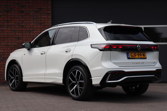 Volkswagen TIGUAN 1.5 eTSI R-Line, Pano, DCC, HUD, Trekhaak