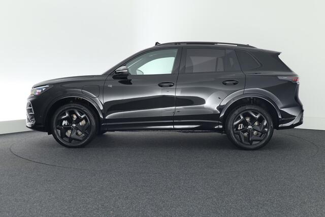Volkswagen TIGUAN 1.5 272pk eHybrid R-Line Edition Black Style Trekhaak Camera Keyless Massage Virtual Cockpit Panoramadak