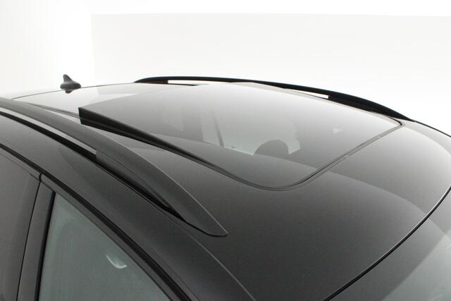 Volkswagen TIGUAN 1.5 272pk eHybrid R-Line Edition Black Style Trekhaak 360Camera Head-Up Navigatie Massage Stoelverwarming Panoramadak