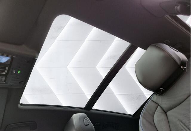 Volkswagen TIGUAN eHybrid R-Line Edition ** Panodak ** Trekhaak ** Leder ** Memory Harman/Kardon ** Massage ** 20inch