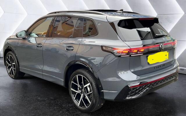 Volkswagen TIGUAN eHybrid R-Line Edition ** Panodak ** Trekhaak ** Leder ** Memory Harman/Kardon ** Massage ** 20inch