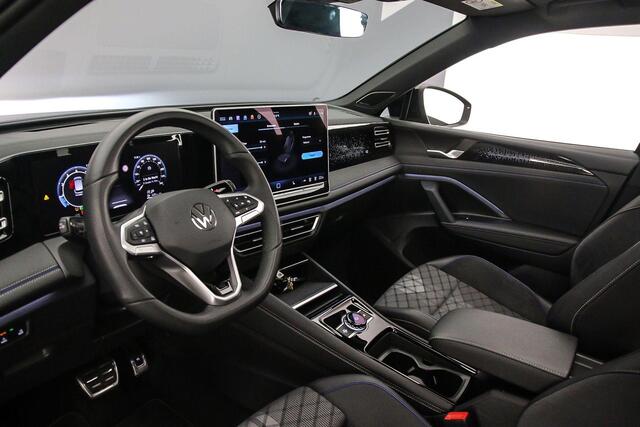 Volkswagen TIGUAN R-Line Edition 1.5 eTSI 150pk DSG Automaat Trekhaak, Adaptive cruise control, 360 camera, Elektrische achterklep, Achteruitrijcamera