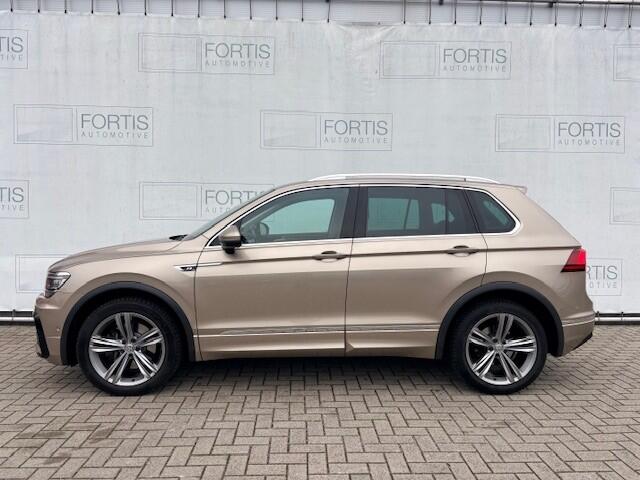Volkswagen TIGUAN 2.0 TSI 4Motion Highline R-LINE ** VISUAL, LED, TREKHAAK, ACC, KEYLESS, ELECTR. A-KLEP, 19-inch LMV **