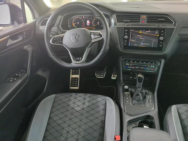 Volkswagen TIGUAN Allspace 1.5 TSI 150pk DSG R-Line Business+ 7p. / Panoramadak / Elek. Zwenbare Trekhaak / Elek Achterklep / Camera / LED / Virtual Cockpit Pro / 20"