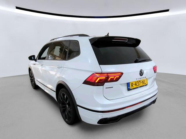 Volkswagen TIGUAN Allspace 1.5 TSI 150pk DSG R-Line Business+ 7p. / Panoramadak / Elek. Zwenbare Trekhaak / Elek Achterklep / Camera / LED / Virtual Cockpit Pro / 20"