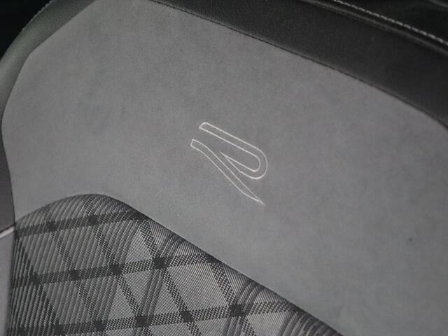 Volkswagen TIGUAN 1.4 TSI eHybrid R Line | Matrix LED | Camera | Carplay | Adaptive cruise | 19'' | Navigatie | Park Assist | Virtual Cockpit | Climate control | DAB | Getint glas