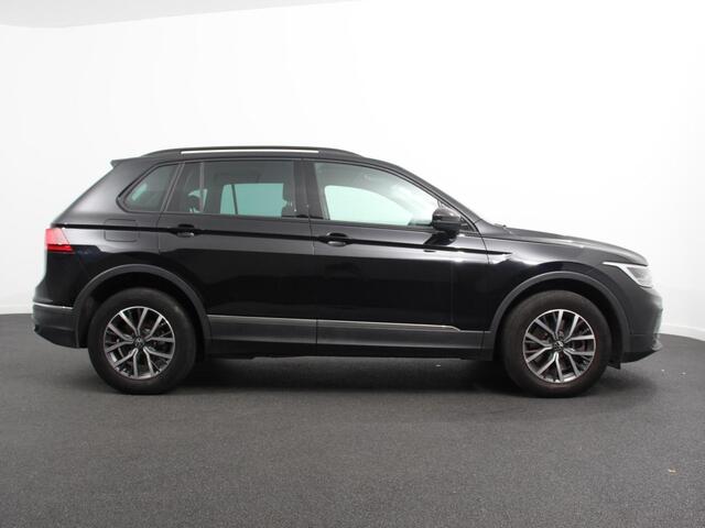 Volkswagen TIGUAN 1.4 TSI 245pk PHEV Life DSG | Navigatie | Apple Carplay/Android Auto | Parkeersensoren | Adaptive Cruise Control | Elektrische achterklep | Virtual Cockpit | Climate Control | Keyless Entry
