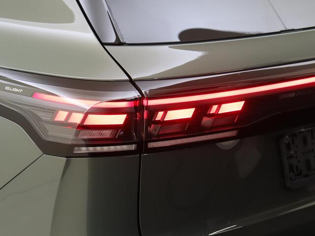 Volkswagen TIGUAN R-Line Edition - eHybrid | 'App-Connect' draadloze smartphone integratie | Automatische afstandsregeling (Adaptive Cruise Control) | Digital Cockpit Pro (26 cm)