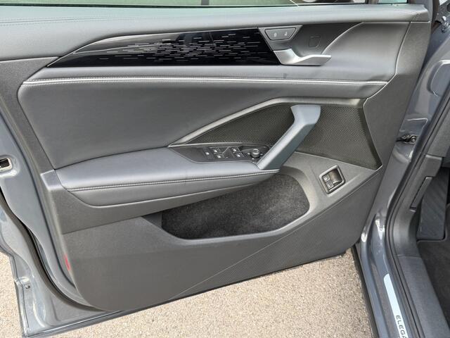 Volkswagen TIGUAN 1.5 eHybrid Elegance 204pk | Trekhaak | 360 camera | Dode hoek | Elek. klep | incl. verlengde garantie