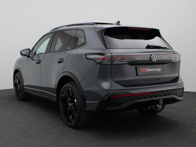 Volkswagen TIGUAN 1.5 eHybrid R-Line Edition 272PK DSG Pano-Schuifdak, Black Style, Achteruitrijcamera, Trekhaak, 20" LM Velgen, Keyless, Side Assist, Navi via Apple Carplay/Android Auto, Stoel-Stuurverwarming