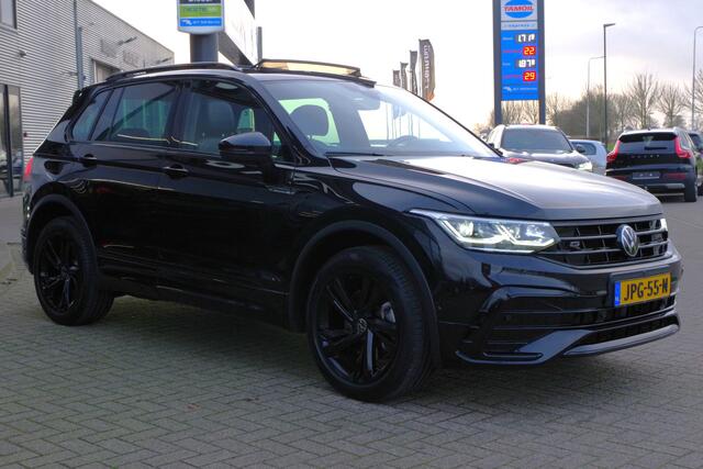 Volkswagen TIGUAN 1.4 TSI eHybrid 245 PK R-Line BNS+ PHEV, Panoramadak, 360 Camera, Leder, Winterpakket, Carplay