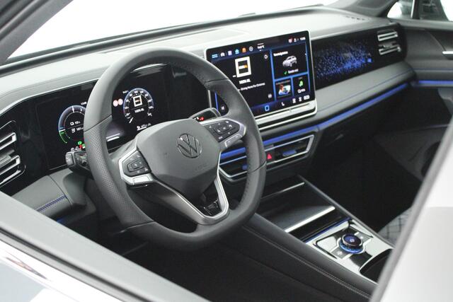Volkswagen TIGUAN 1.5 272pk eHybrid R-Line Edition Trekhaak Camera Keyless Massage Virtual Cockpit Panoramadak Carplay