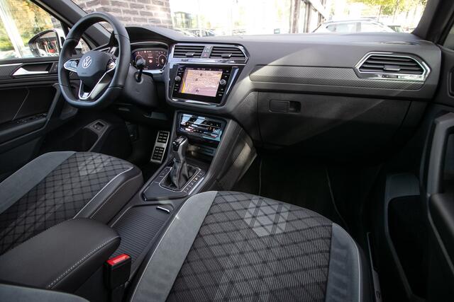 Volkswagen TIGUAN 1.4 TSI eHybrid R-Line Business+ - Wegkl. Trekhaak | Winter pack | HUD | Blindspot | Dode hoeksens.