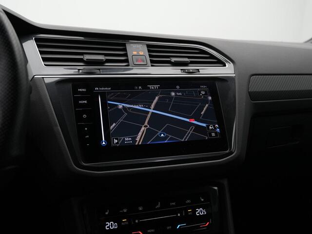 Volkswagen TIGUAN 1.4 TSI eHybrid 245 pk DSG R-Line | Navigatie Discover Pro | Adaptief onderstel | Stuur-/achterbankverwarming | Achteruitrijcamera