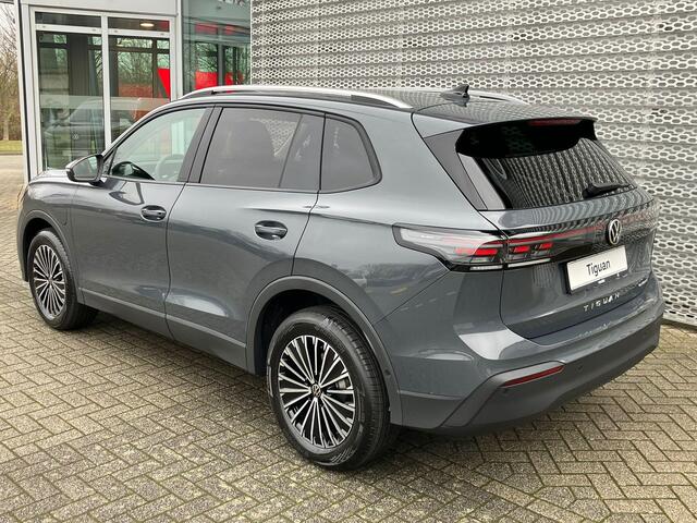 Volkswagen TIGUAN Life Edition 1.5 eHybrid 150 kW / 204 pk DSG | Trekhaak wegklapbare kogel | Comfort pakket met stuur- & stoelverwarming |