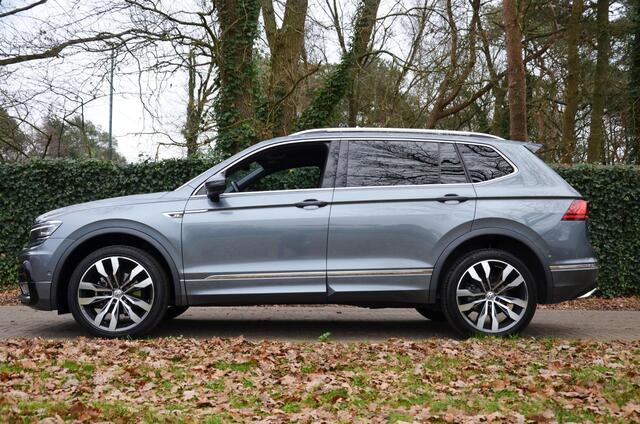 Volkswagen TIGUAN Allspace 1.5 TSI Highline Business R Line 7 Persoons. Automaat/Navi/Pdc/Ecc/Achteruitrijcamera/Panoramadak/Stoel&Stuur verwarming/trekhaak elektrisch uitklapbaar/Virtueel dashboard/Privacy-Glass/Cr-Controle/20-Inc Lmv/Dynaudio
