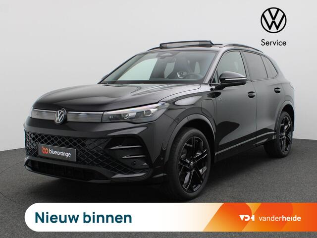 Volkswagen TIGUAN 1.5 eHybrid R-Line Edition 272PK DSG Pano-Schuifdak, Black Style, Achteruitrijcamera, Trekhaak, 20" LM Velgen, Keyless, Side Assist, Navi via Apple Carplay/Android Auto, Stoel-Stuurverwarming