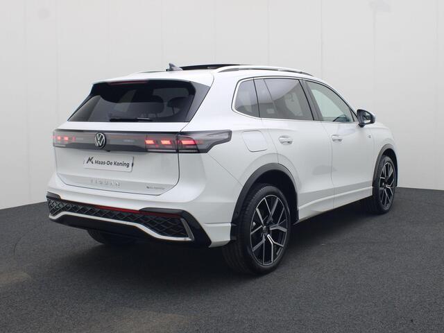 Volkswagen TIGUAN 1.5eHybrid 200kW/272PK R-Line DSG · Panoramadak · Trekhaak · Massagefunctie · Camera · Apple/Android Carplay · · Garantie t/m 25-03-2030 of 100000km.