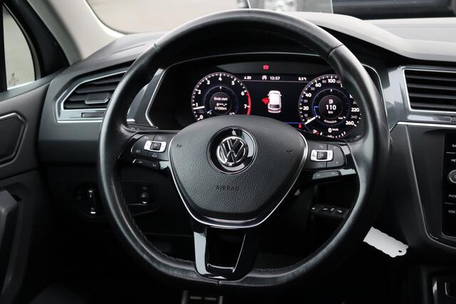 Volkswagen TIGUAN 1.4 TSI ACT Comfortline Business R | Adap. Cruise | HUD | Stoelverwarming | Trekhaak | Navigatie | Climate Control