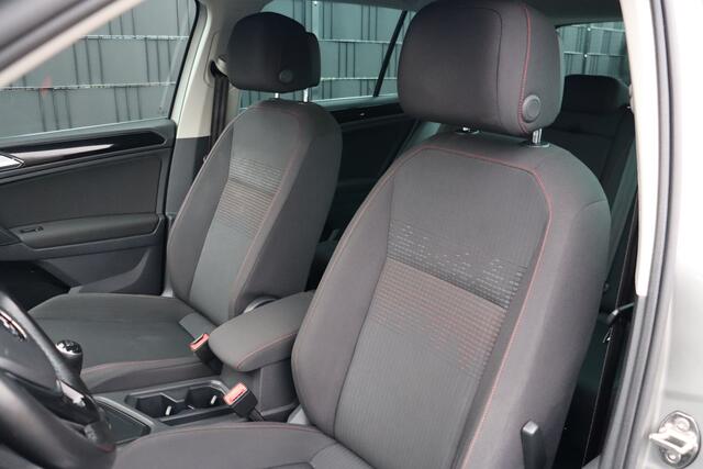 Volkswagen TIGUAN 1.4 TSI ACT Comfortline Business R | Adap. Cruise | HUD | Stoelverwarming | Trekhaak | Navigatie | Climate Control