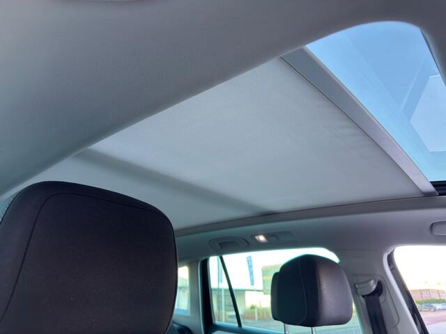Volkswagen TIGUAN 1.4 TSI Comfortline | Navigatie | Panoramadak | Ergo-Active Stoe