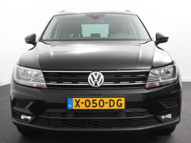 Volkswagen TIGUAN 1.5 TSI Comfortline Team DSG Navigatie Camera Lane Assist Virtual Cockpit Winterpakket Adaptive Cruise control LMV Velgen