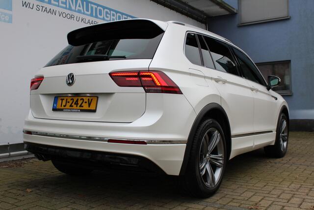 Volkswagen TIGUAN 1.4 TSI Highline Business R-Line | Incl. 12 maanden Garantie | Panorama dak | Stoelverwarming | Achteruitrijcamera | Elektrische kofferbakklep | Adaptive cruise controle | DAB | Apple CarPlay/Android Auto | Virtual cockpit | Climate controle | Navigatie |