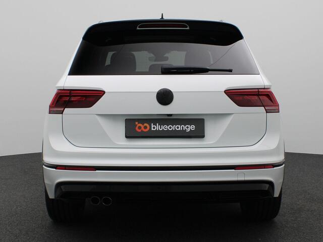 Volkswagen TIGUAN 1.5 TSI ACT Highline Business R 150PK DSG Black Style, Pano-Schuifdak, 20" LM Velgen, Keyless, Sportonderstel, Alarm, Achteruitrijcamera, Adaptieve Cruise Controle, Elektr. Achterklep