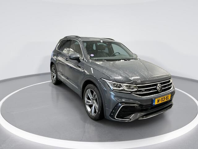 Volkswagen TIGUAN 1.5 TSI 150pk DSG R-Line · Apple/Android Car Play · Navigatie · P-Sensoren · Elek. Trekhaak · 19'' Inch ·