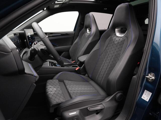 Volkswagen TIGUAN 1.5 eHybrid 272 pk DSG R-Line | Panoramadak | Adaptief onderstel | Stuur-/stoelverwarming | Achteruitrijcamera