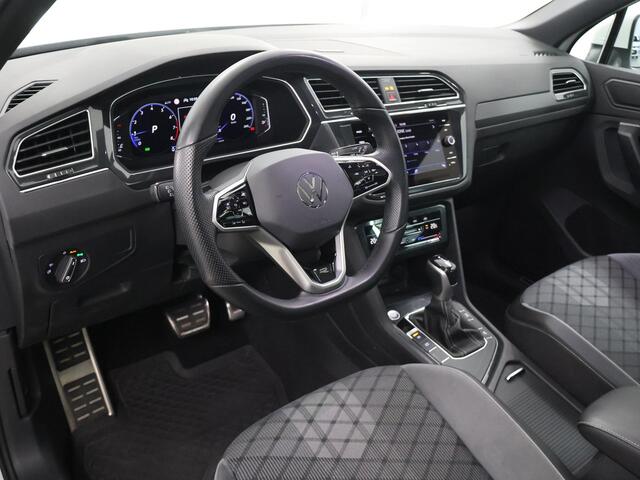 Volkswagen TIGUAN 1.5 TSI R-Line Business+ | Trekhaak | Panoramadak | Camera 360° | Matrix Led | Keyless Go |