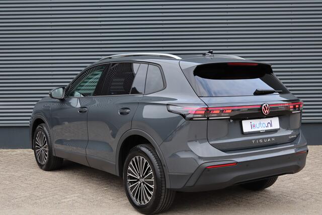 Volkswagen TIGUAN 1.5 eHybrid 204pk Edition Pano/IQ.Light/Keyless/Camera/ACC/DCC/Elek. klep/Dodehoek/trekhaak wegkl.