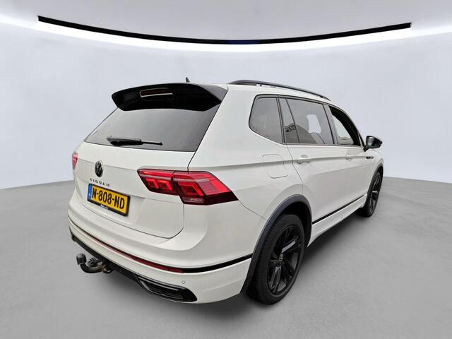 Volkswagen TIGUAN Allspace 1.5 TSI R-Line Business+ 7p. / AUTOMAAT/ PANO/ TREKHAAK/ 2X R-LINE/ CAMERA/ PARK. SENSOREN/ DIGITAL DASHBOARD/ LED/ NAVI/ CLIMA/ 19" LMV