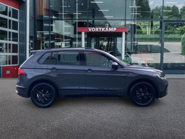Volkswagen TIGUAN 1.5 TSI DSG Urban SPORT TREKHAAK/E-KLEP/ACC/NAVI/STOELVERW