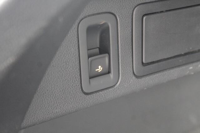 Volkswagen TIGUAN Allspace 1.5 TSI Highline Business R / Trekhaak / Camera / Navigatie / Keyless / 19'' / Stoelverwarming / DAB / ACC