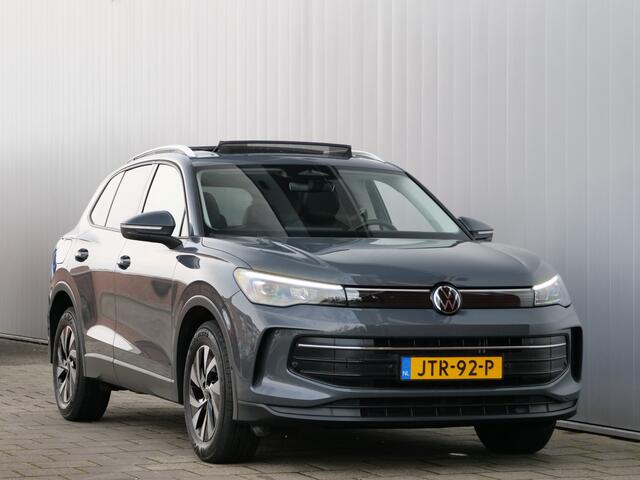 Volkswagen TIGUAN 1.5 eTSI Life Edition 150 Pk Automaat DAB / Apple Carplay / Camera / Pano-dak