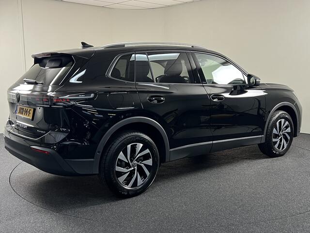 Volkswagen TIGUAN 1.5 eHybrid 204PK Edition NIEUW !!!!!!!!!! RIJKLAAR HUD / stoel en stuurverw. / panorama schuifdak / keyless start , entry / camera