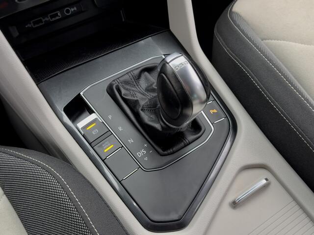 Volkswagen TIGUAN 1.5 TSI AUT7 2X R-LINE DESIGNO-INT NAVI DIGI-DASH PARKPILOT APPLE-CARPLAY 20 INCH-LMV PDC