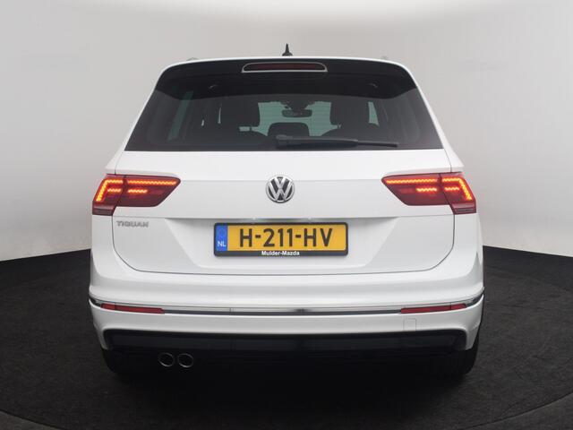 Volkswagen TIGUAN 1.5 TSI CL Business | R-Line o Schuifdak o Virtual o LED o ACC